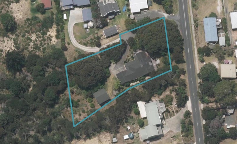 30 Moir Point Road, Mangawhai Heads, Mangawhai - Carousel 1