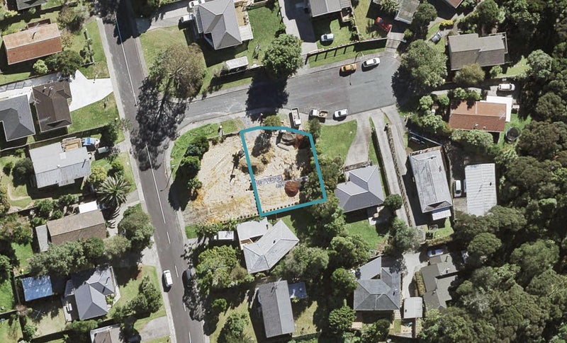 1 Classic Grove, Bayview, Auckland - Carousel 1