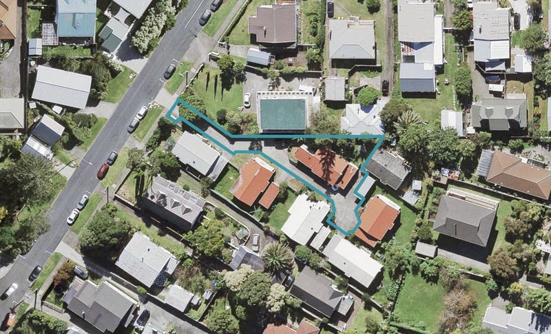 9G Brandon Road, Glen Eden, Auckland - Carousel 1