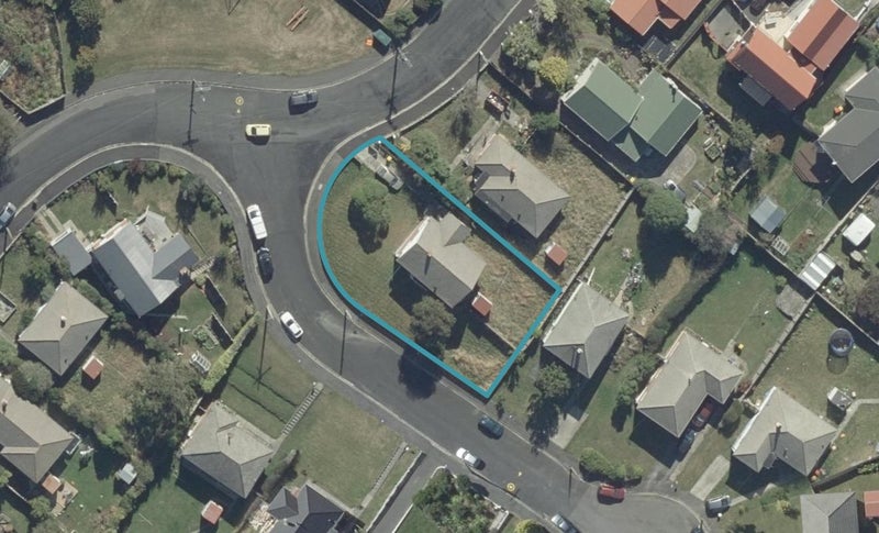 3 Ballantyne Street, Waverley, Dunedin - Carousel 1