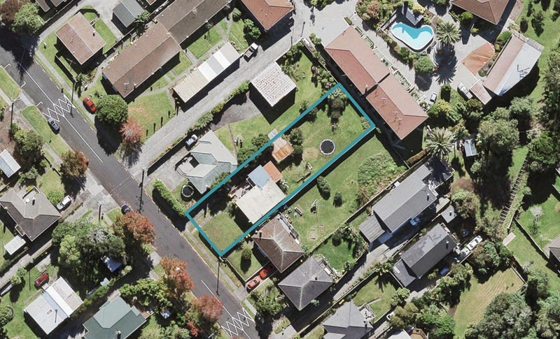 20 Willerton Avenue, New Lynn, Auckland - Carousel 1