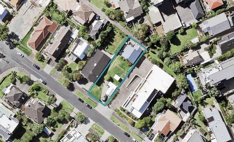 4/10 Kaimata Street, St Heliers, Auckland - Carousel 1