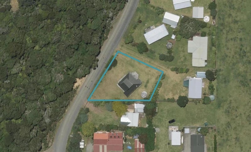 13 Clements Road, Matapouri, Whangārei - Carousel 1