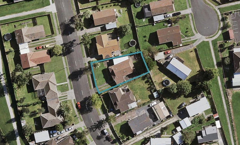 39 Inverell Avenue, Wiri, Auckland - Carousel 1
