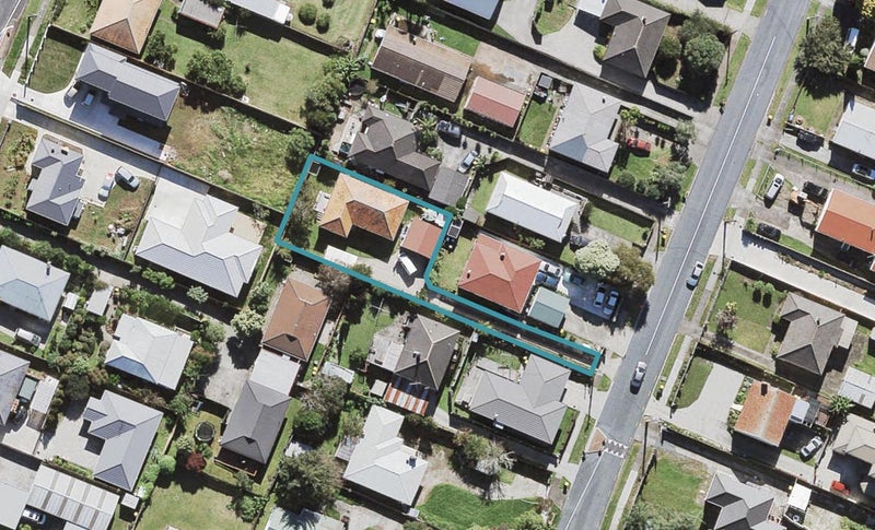 50 Kelwyn Road, Kelston, Auckland - Carousel 1