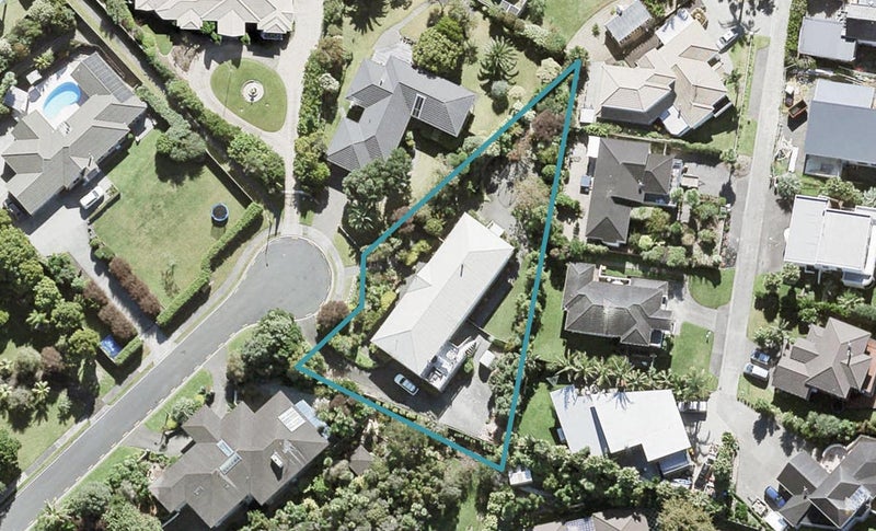 12 Astrolabe Place, Gulf Harbour, Whangaparaoa - Carousel 1
