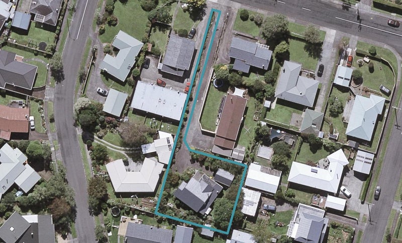 242D Huatoki Street, Upper Vogeltown, New Plymouth - Carousel 1