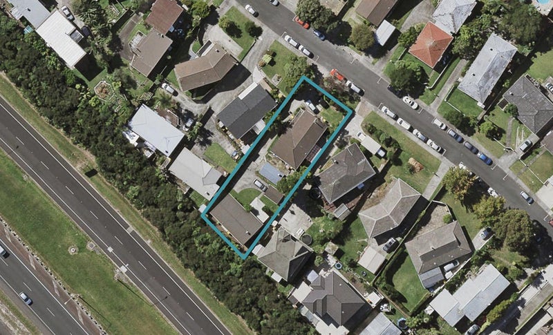 2/56 Cockayne Crescent, Sunnynook, Auckland - Carousel 1