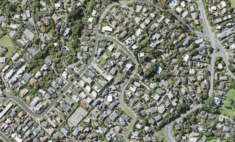 16A Eastcliffe Road, Castor Bay, Auckland - Carousel 1