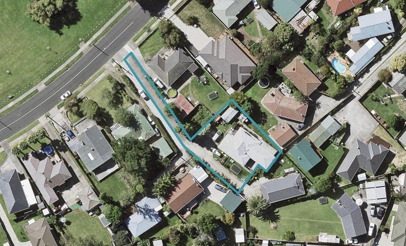 20 Tiraumea Drive, Pakuranga, Auckland - Carousel 1