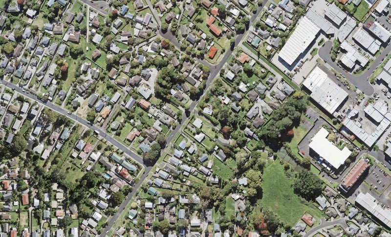31 Brandon Road, Glen Eden, Auckland - Carousel 1