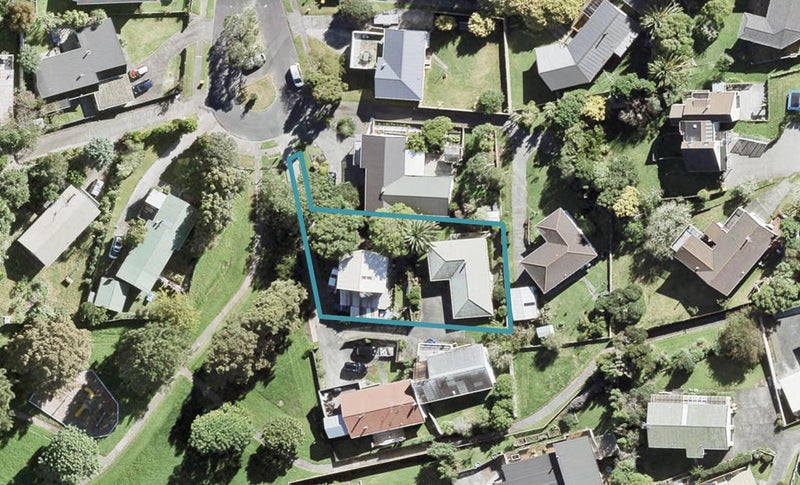 2/30 Gilshennan Valley, Red Beach, Whangaparāoa - Carousel 1