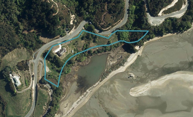 300 Riwaka-Kaiteri Road, KAITERITERI, MOTUEKA - Carousel 1