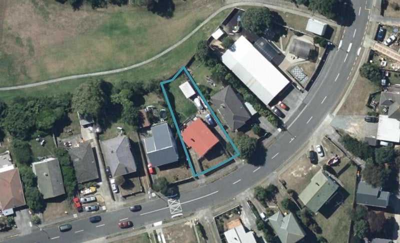48 Takapuwahia Drive, Takapuwahia, Porirua - Carousel 1