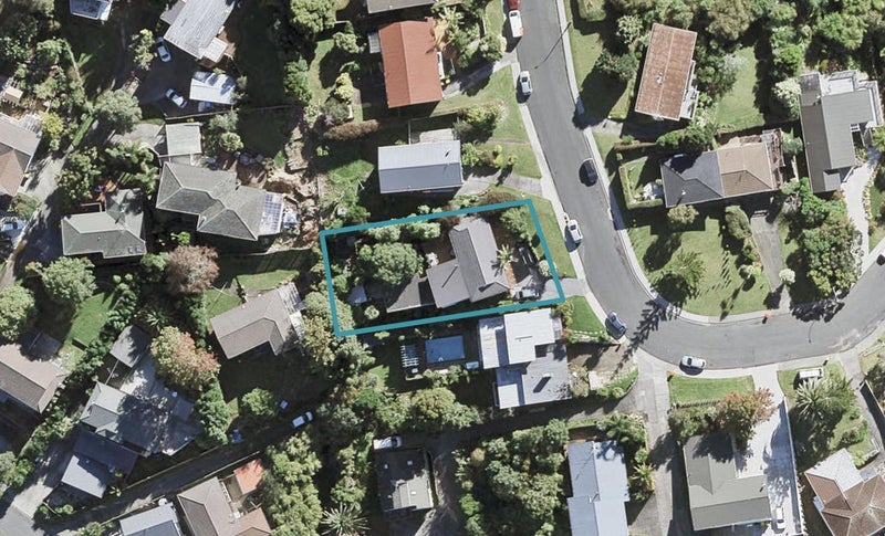 13 Barker Rise, Northcross, Auckland - Carousel 1