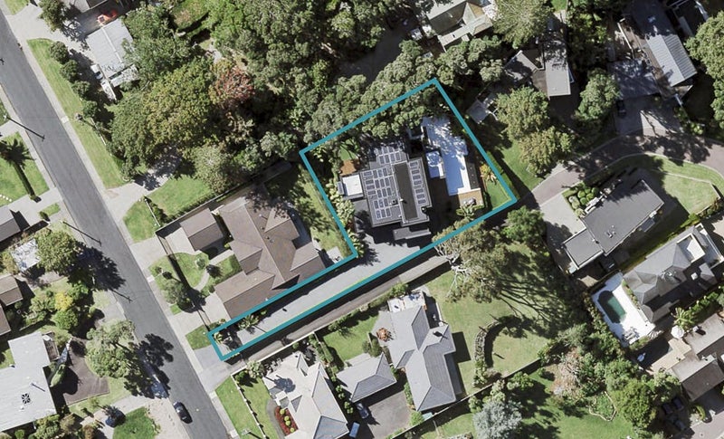211 Bleakhouse Road, Mellons Bay, Auckland - Carousel 1