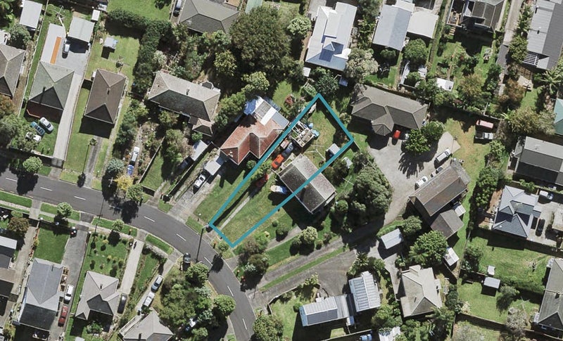 42 Fearon Avenue, Mount Roskill, Auckland - Carousel 1