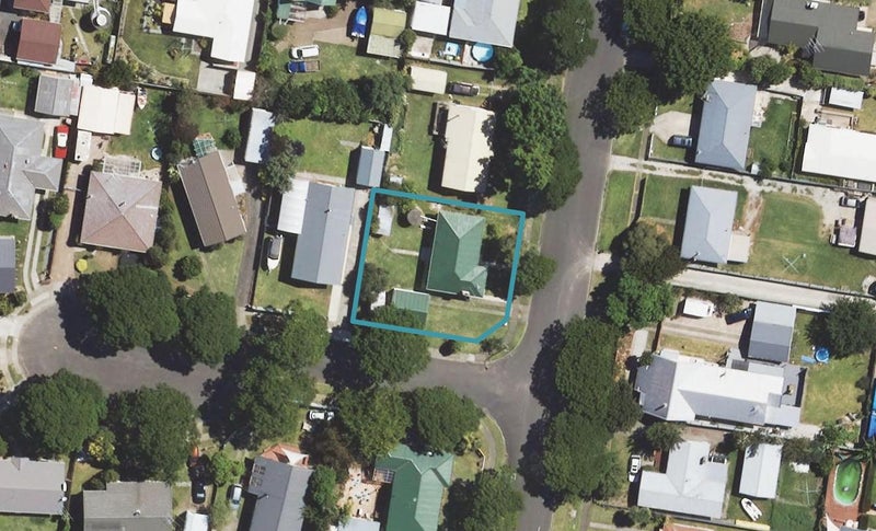 8 Ward Street, Riverdale, Gisborne - Carousel 1
