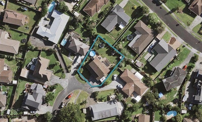 7 Rarahu Place, The Gardens, Auckland - Carousel 1