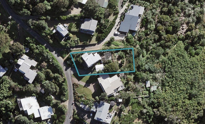 31A Burrell Road, Oneroa, Waiheke Island - Carousel 1