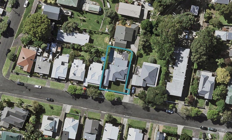 20 Rutland Road, Stanley Point, Auckland - Carousel 1