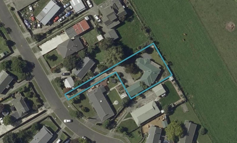 9 Charles Cross Street, Longburn, Palmerston North - Carousel 1