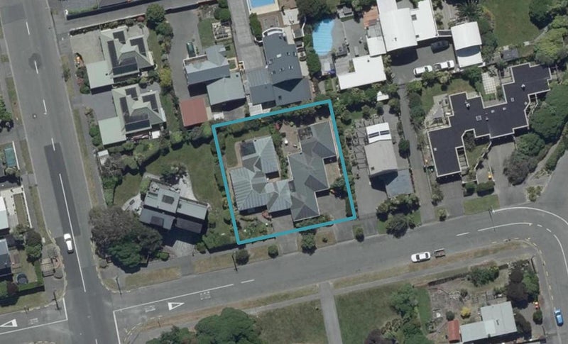7 Larnach Street, Waimairi Beach, Christchurch - Carousel 1