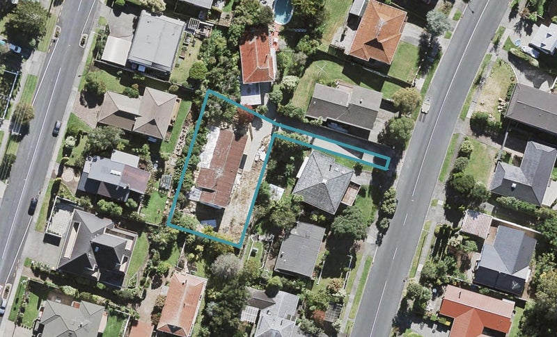 97 Chelsea View Drive, Chatswood, Auckland - Carousel 1