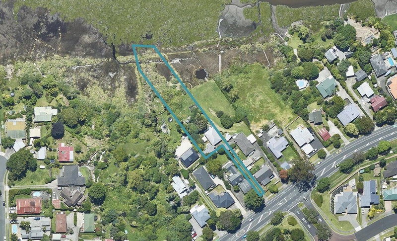 89 Welcome Bay Road, Welcome Bay, Tauranga - Carousel 1