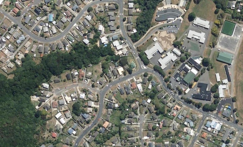 91 Kotuku Street, Elsdon, Porirua - Carousel 1