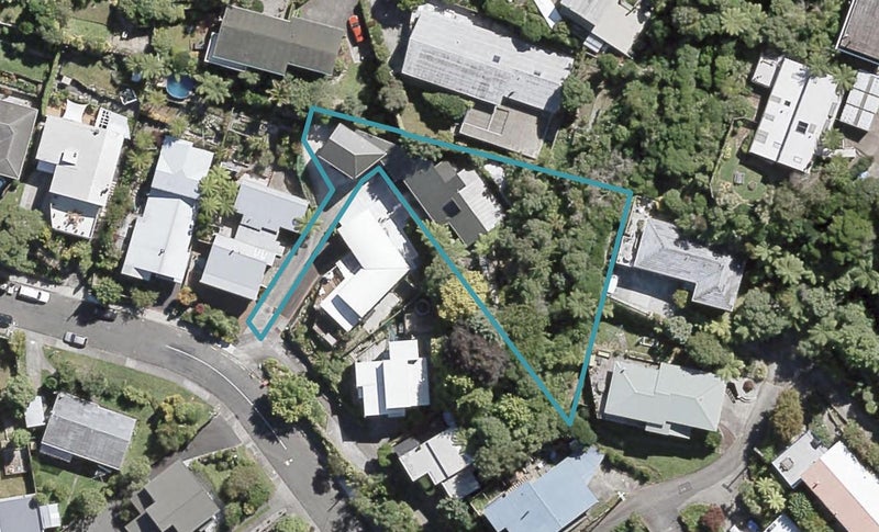 39 Tilbury Street, Fairfield, Lower Hutt - Carousel 1