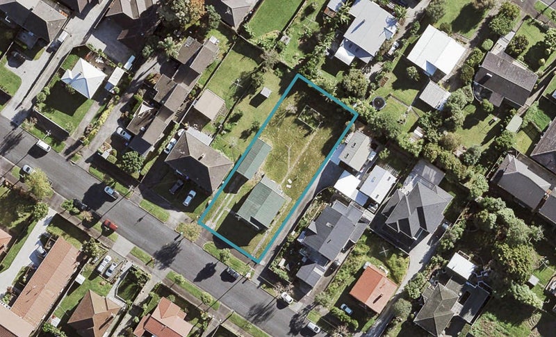 11 Alverston Street, Waterview, Auckland - Carousel 1