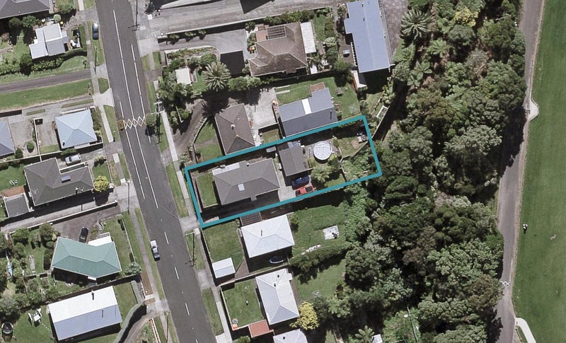 123 Pioneer Road, Moturoa, New Plymouth - Carousel 1