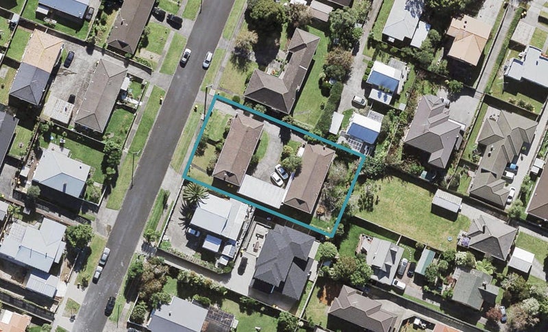 2/4 Karaka Street, New Lynn, Auckland - Carousel 1