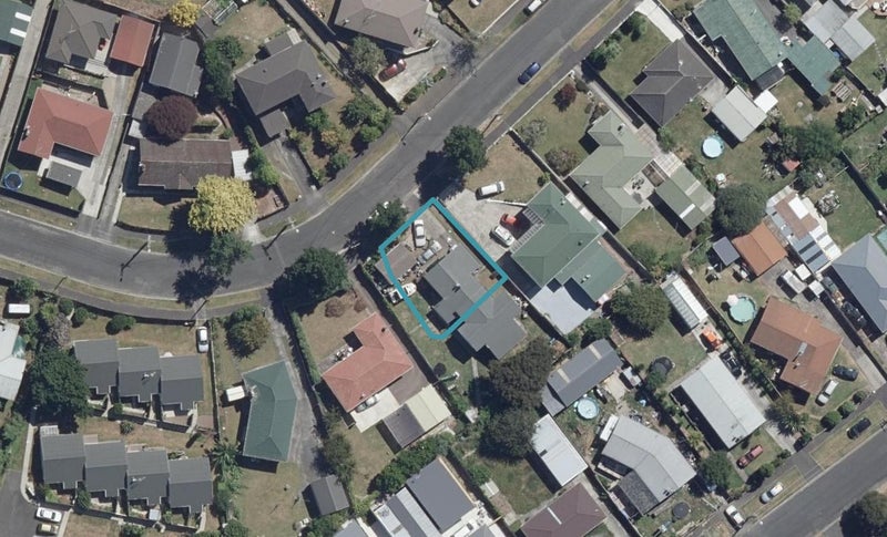 2/17 Priscilla Crescent, Melville, Hamilton - Carousel 1