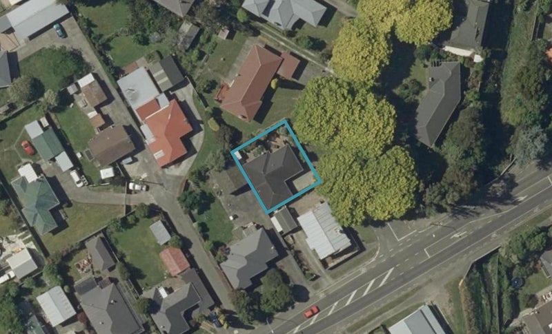 84 Birmingham Street, Takaro, Palmerston North - Carousel 1