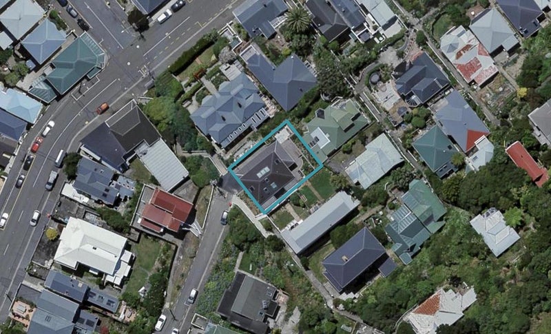 1 Vogel Street, Mount Victoria, Wellington - Carousel 1