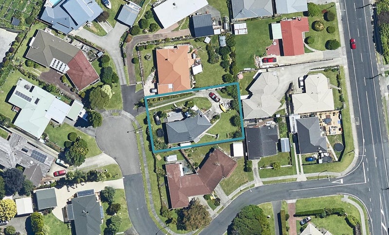 5 Tollemache Place, Otumoetai, Tauranga - Carousel 1