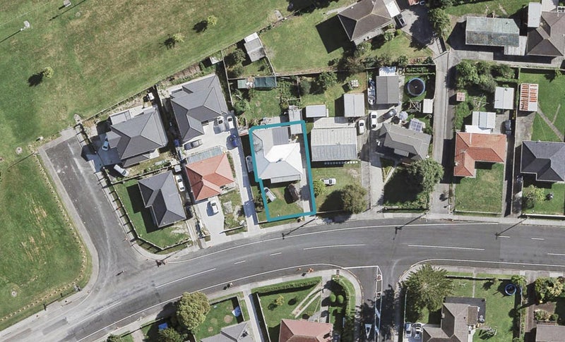 34 McAnnalley Street, Manurewa East, Auckland - Carousel 1