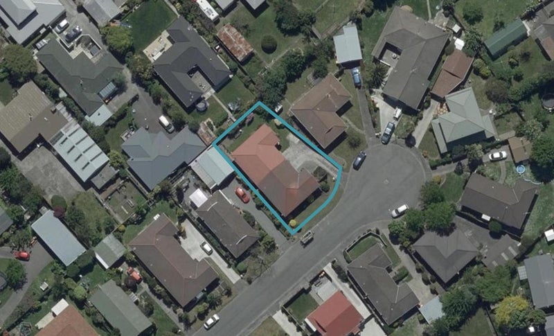 2/23 Resolution Place, Bryndwr, Christchurch - Carousel 1