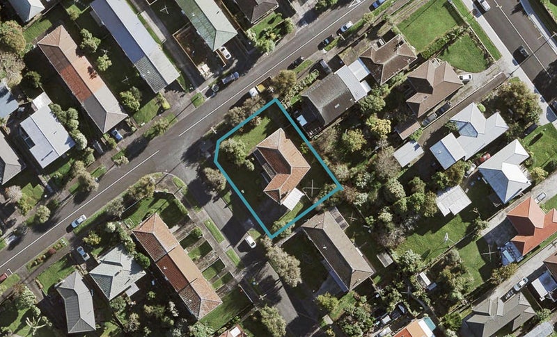 4 Laburnum Road, New Windsor, Auckland - Carousel 1