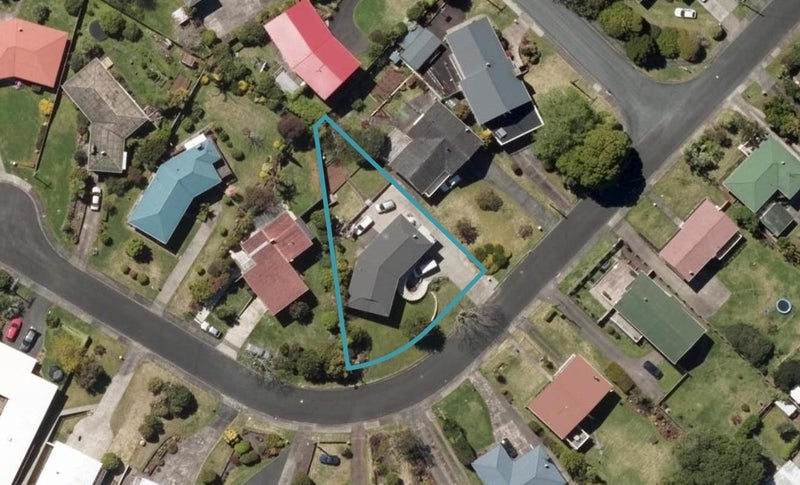 23 Hoey Street, Kamo, Whangarei - Carousel 1