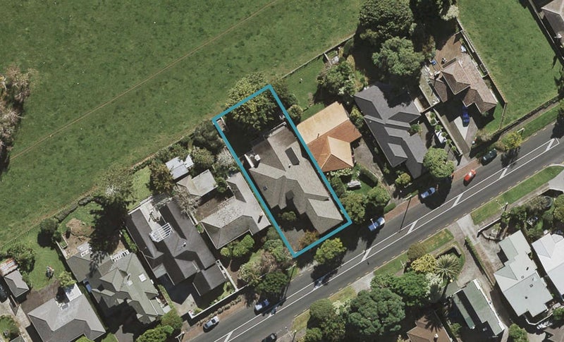 64 Campbell Road, One Tree Hill, Auckland - Carousel 1