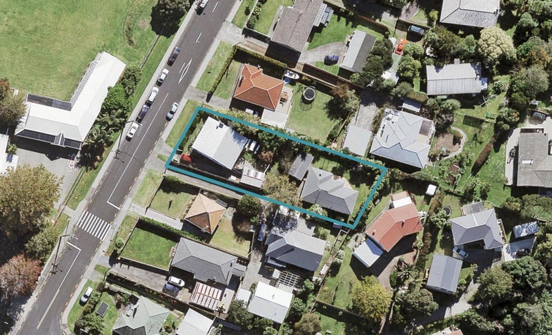 2/15 Salisbury Road, Birkdale, Auckland - Carousel 1