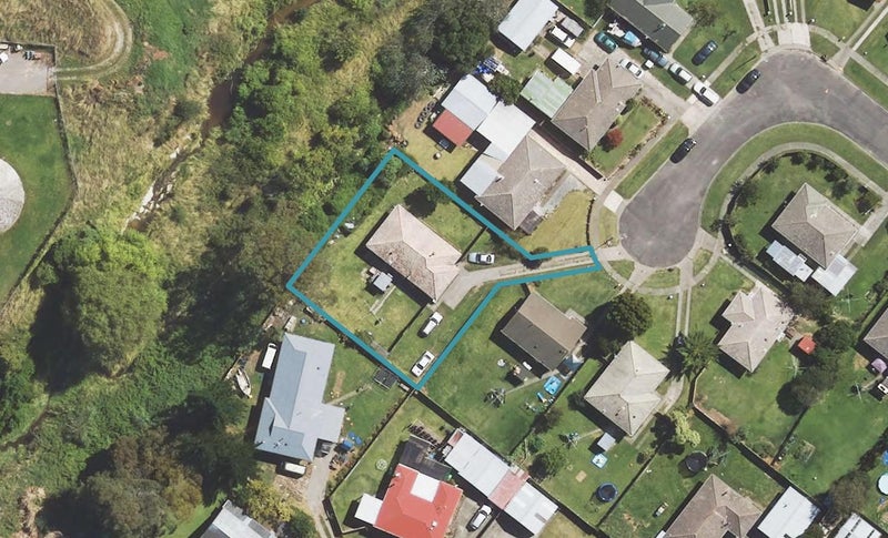 16 Patrick Street, Mangapapa, Gisborne - Carousel 1