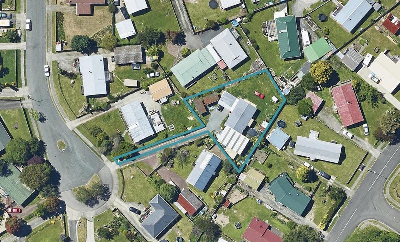 8 Cypress Place, Owhata, Rotorua - Carousel 1