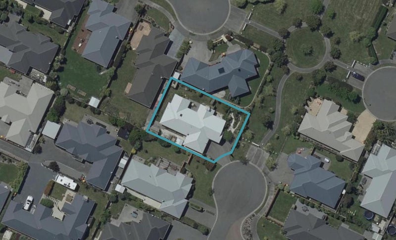 9 Marcella Gardens, Aidanfield, Christchurch - Carousel 1