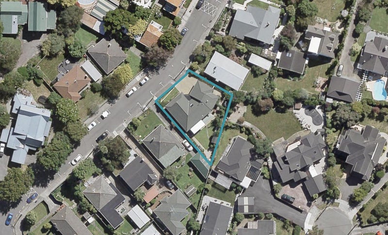 8 Fry Street, Boulcott, Lower Hutt - Carousel 1