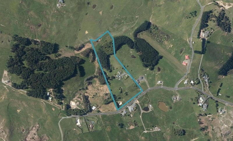 194 Valley View Road, Whangarei - Carousel 1