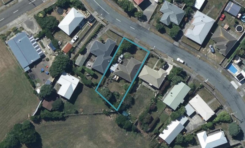 31 Paenui Street, Titahi Bay, Porirua - Carousel 1